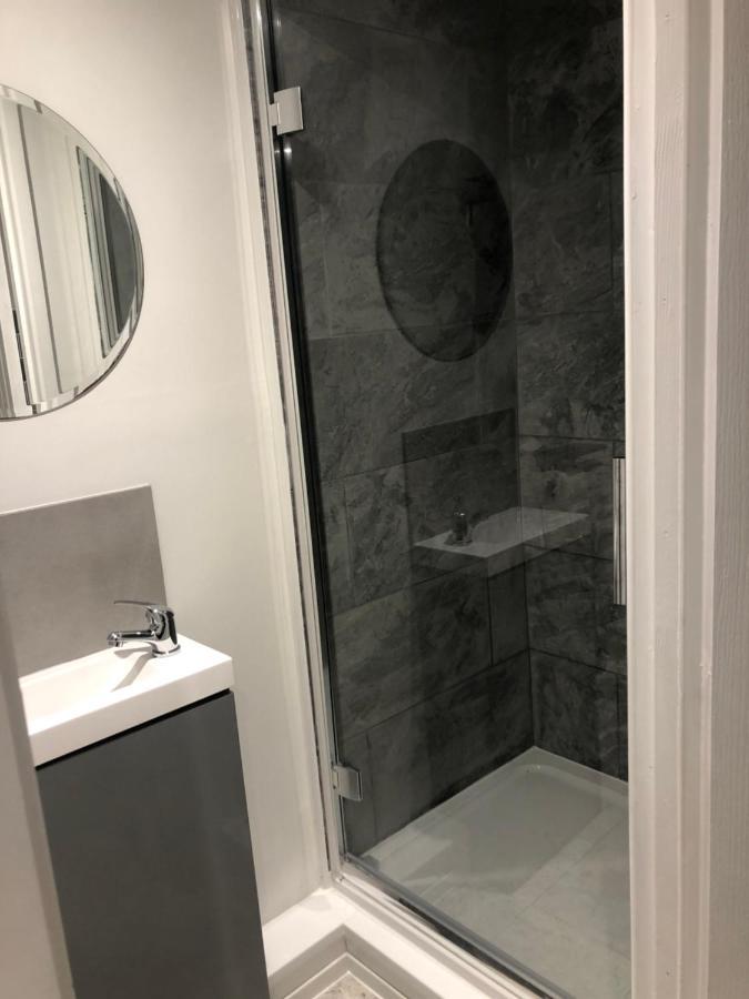 Exclusive Modern Decorated 1 Bedroom Detached Studio Newport  Exterior photo